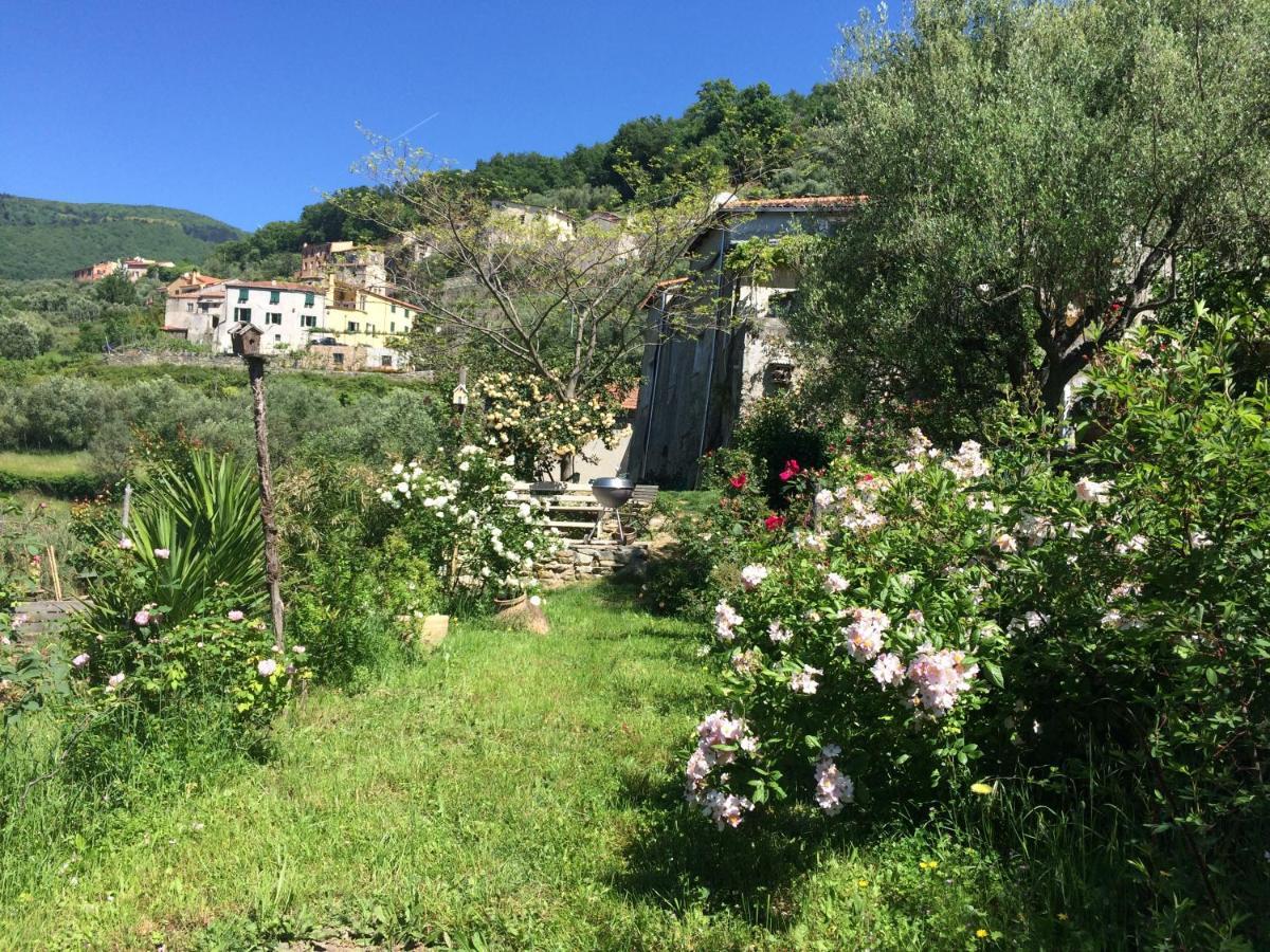 Antica Casa Del Canto Iara - Private Parking Calice Ligure Exterior photo